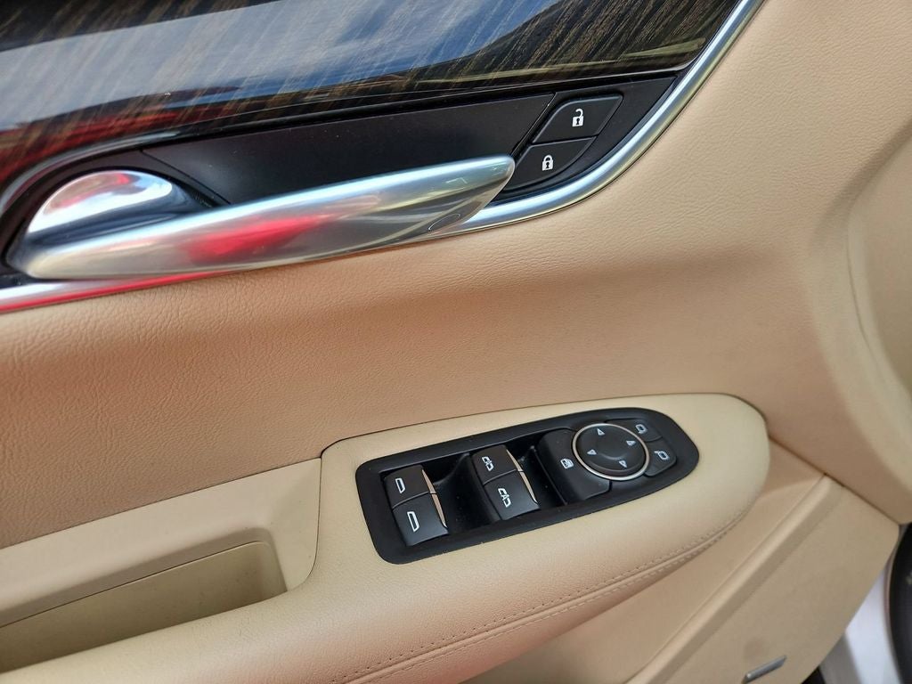 2017 Cadillac XT5 Base