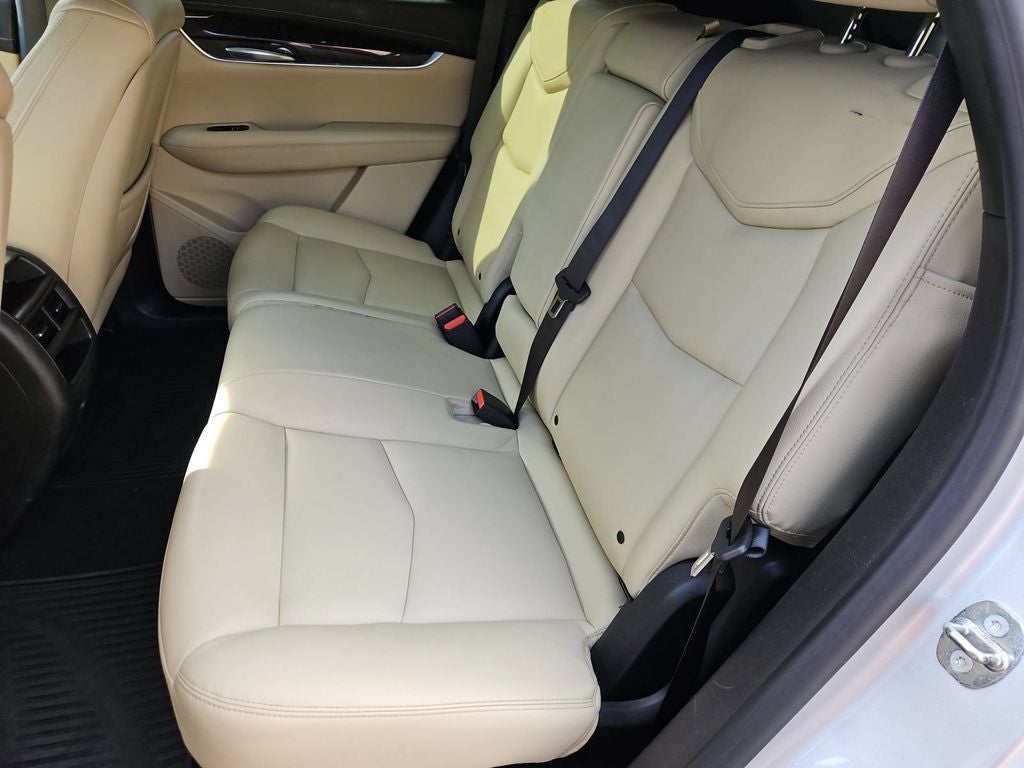 2017 Cadillac XT5 Base