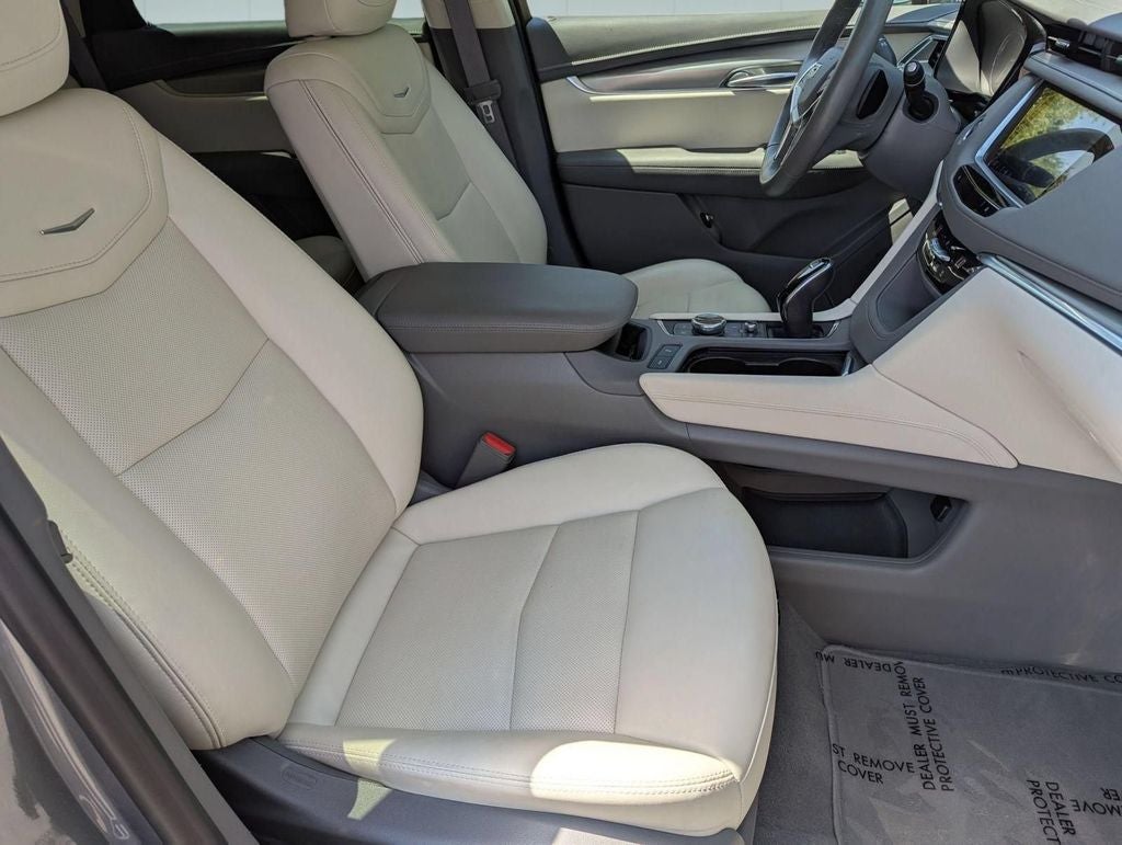 2022 Cadillac XT5 Premium Luxury