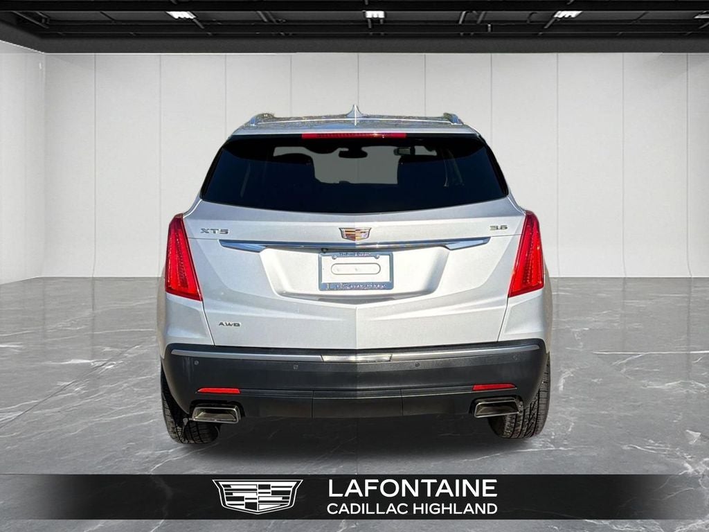 2017 Cadillac XT5 Luxury
