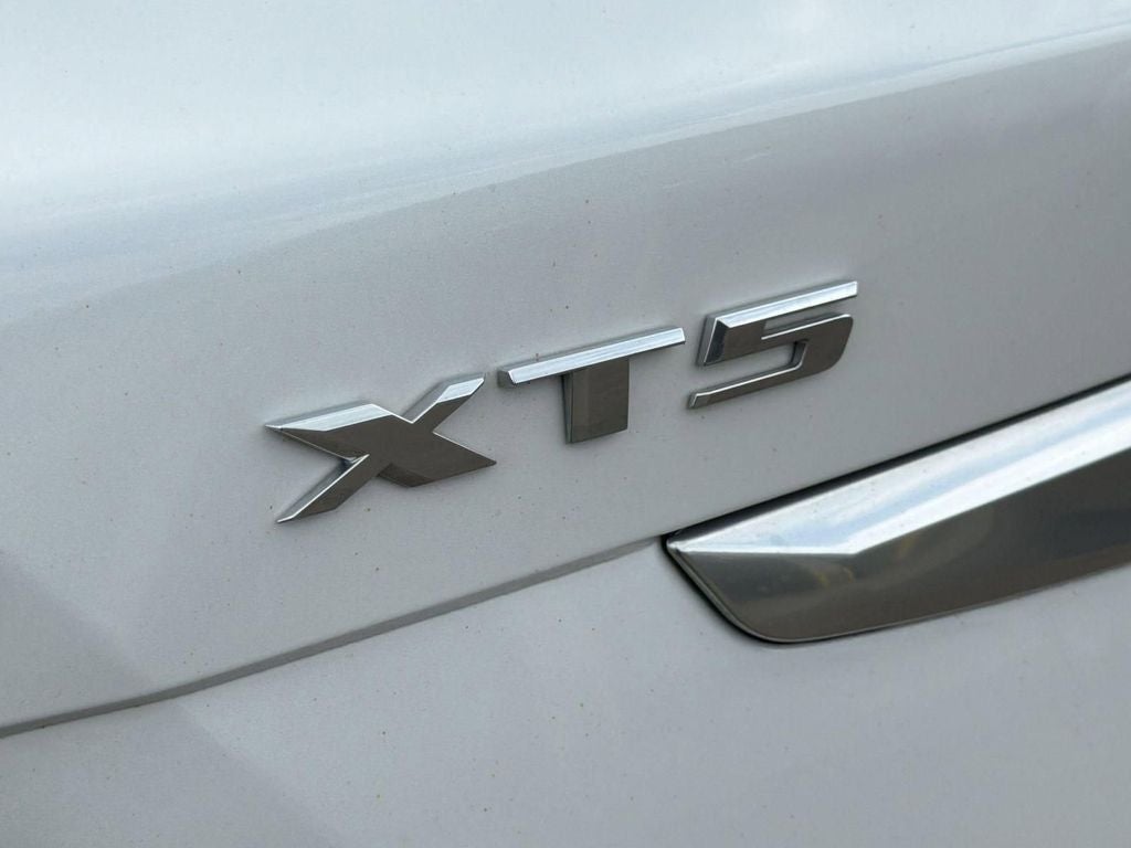 2023 Cadillac XT5 Sport