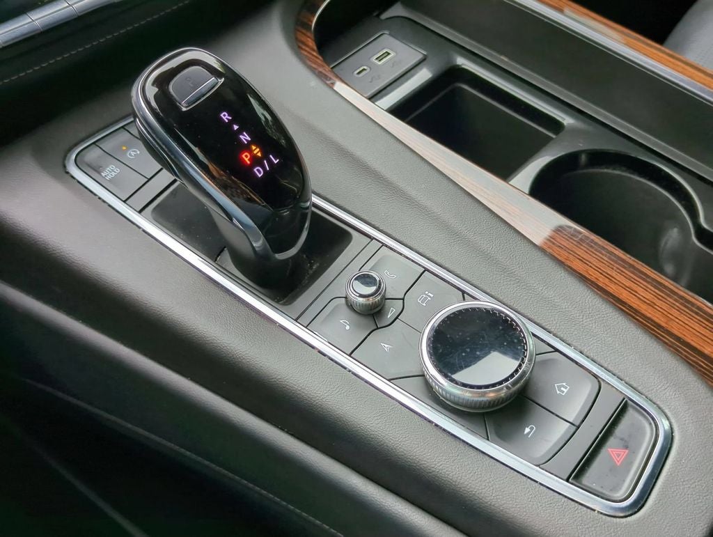 2022 Cadillac Escalade ESV Premium