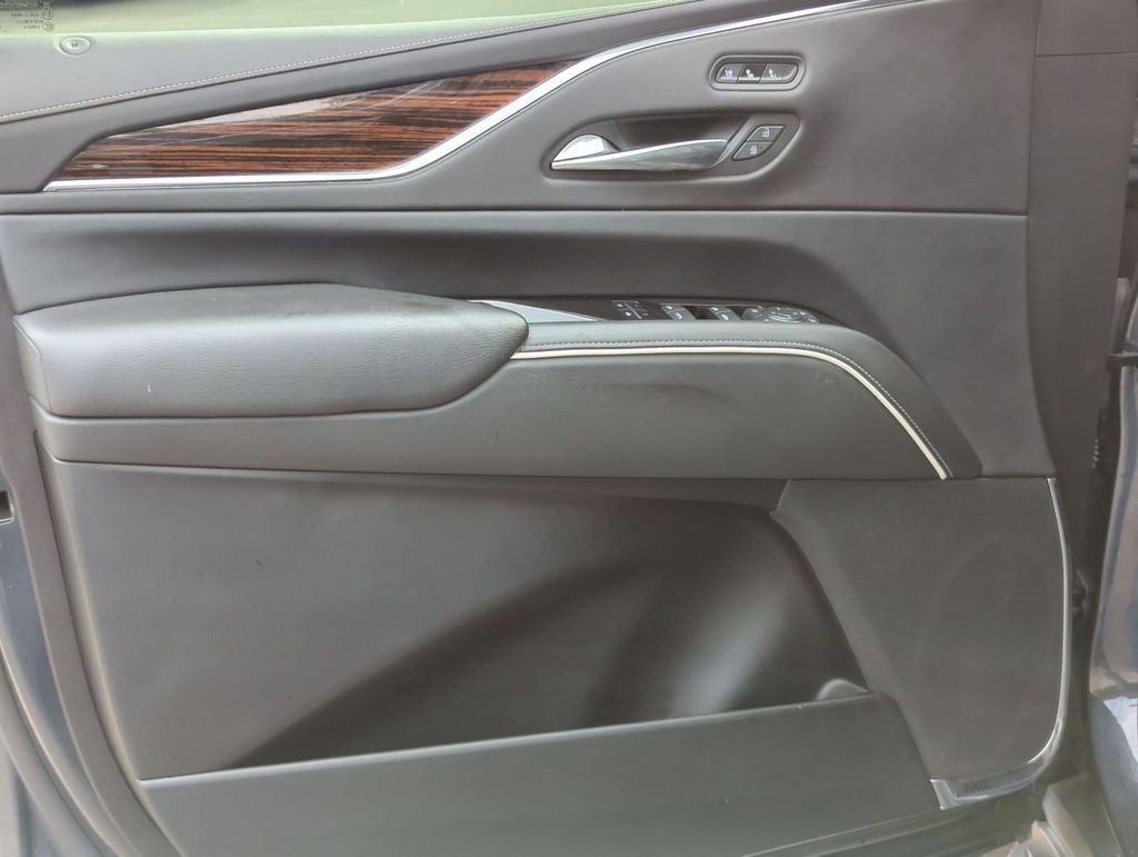 2022 Cadillac Escalade ESV Premium