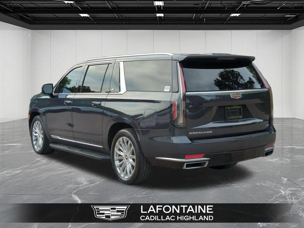 2022 Cadillac Escalade ESV Premium