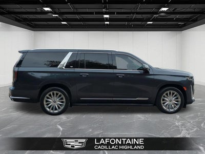 2022 Cadillac Escalade ESV Premium