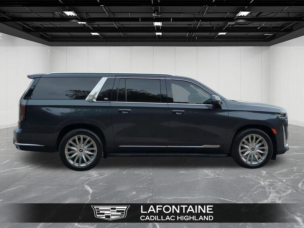 2022 Cadillac Escalade ESV Premium