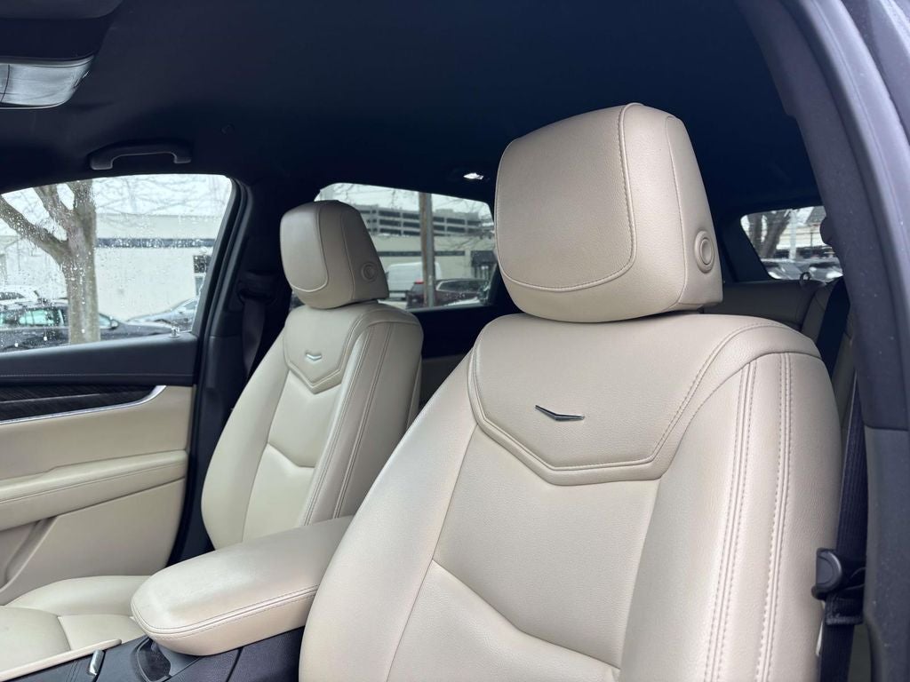 2017 Cadillac XT5 Base