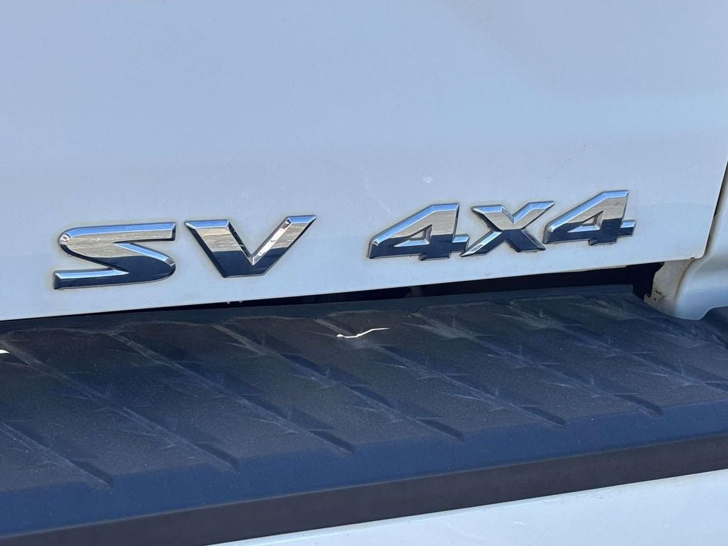 2022 Nissan Titan SV