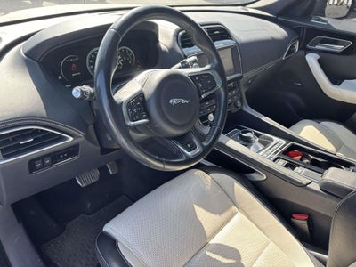 2018 Jaguar F-PACE 25t R-Sport