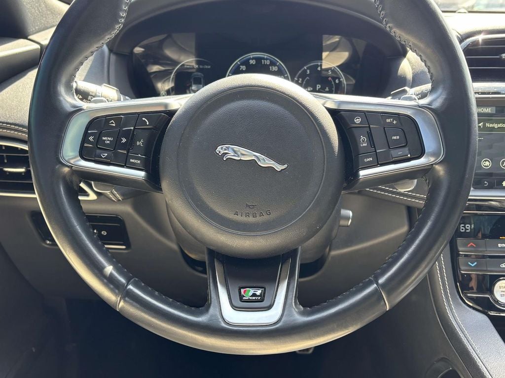 2018 Jaguar F-PACE 25t R-Sport