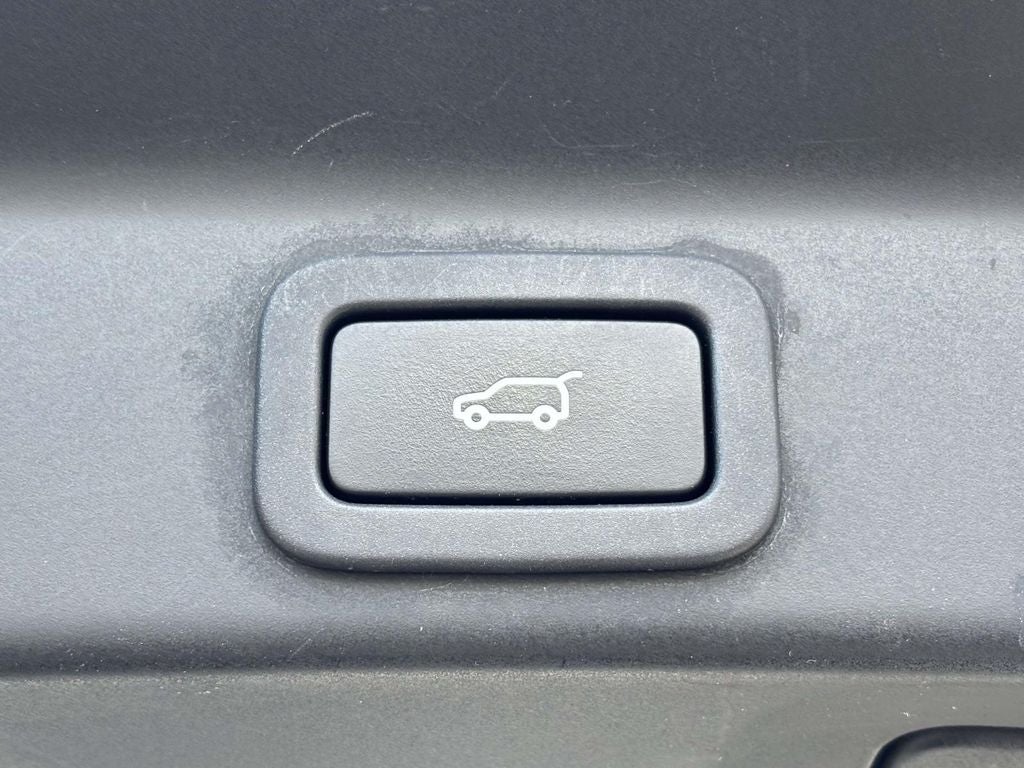 2018 Jaguar F-PACE 25t R-Sport