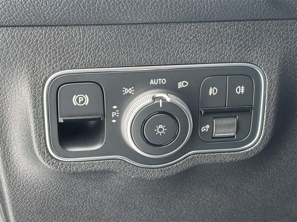 2025 Mercedes-Benz GLB GLB 250 4MATIC®