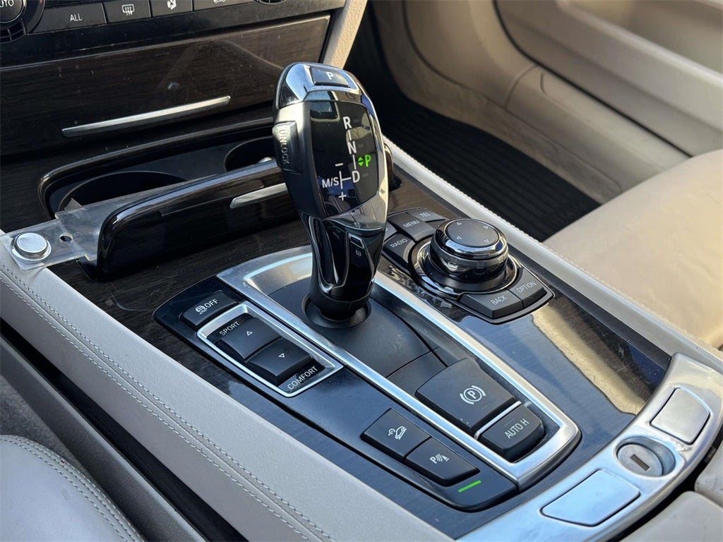 2011 BMW 7 Series 750Li xDrive