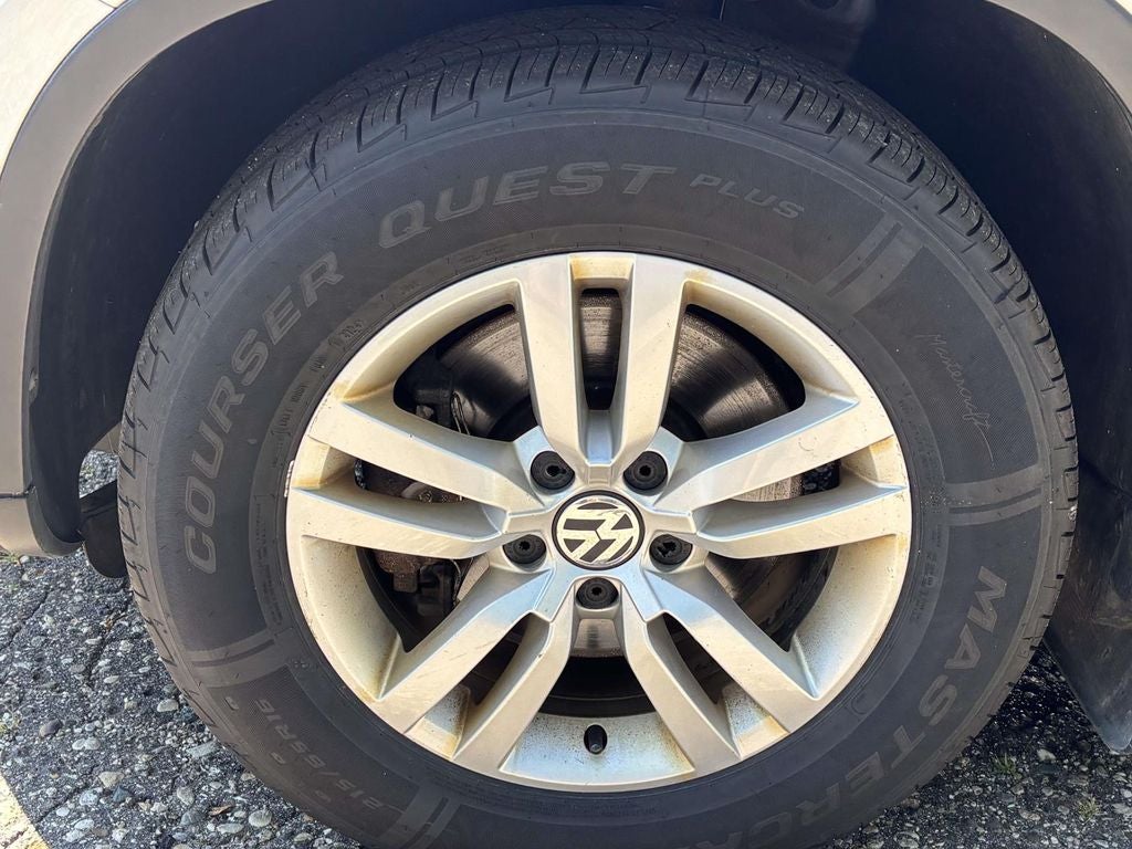2013 Volkswagen Tiguan S 4Motion