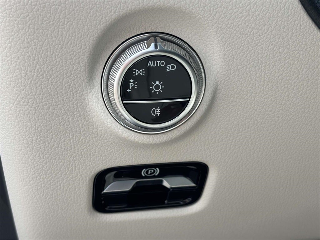 2025 Mercedes-Benz C-Class C 300 4MATIC®