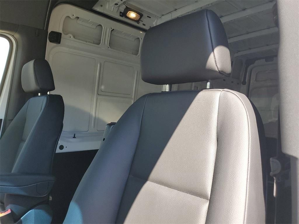 2025 Mercedes-Benz Sprinter 2500 Cargo 144 WB