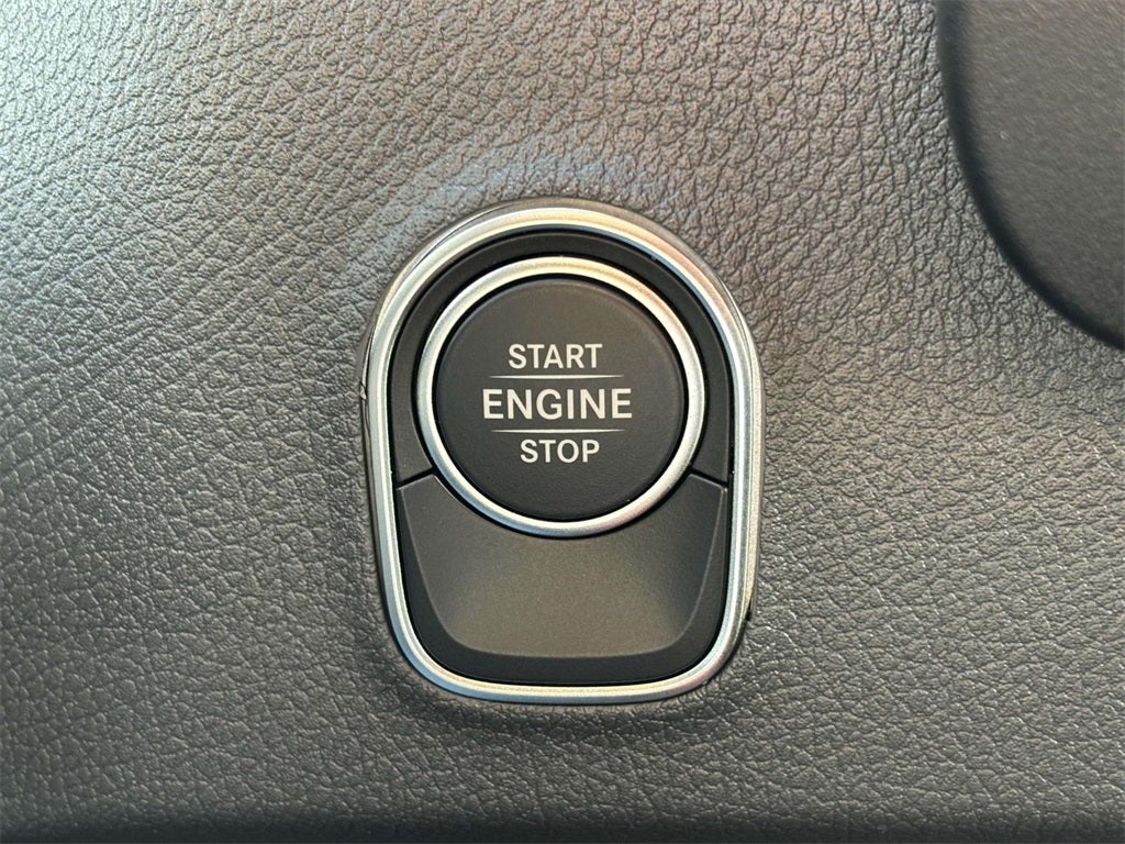 2025 Mercedes-Benz Sprinter 2500 2500 Standard Roof I4 Diesel 144" RWD