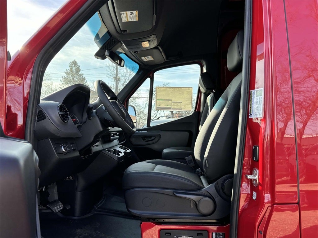 2025 Mercedes-Benz Sprinter 2500 2500 Standard Roof I4 Diesel 144" RWD