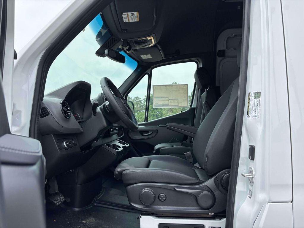 2026 Mercedes-Benz Sprinter 2500 Cargo 170 WB High Roof