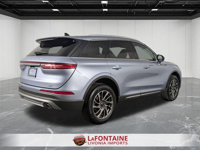 2022 Lincoln Corsair Standard