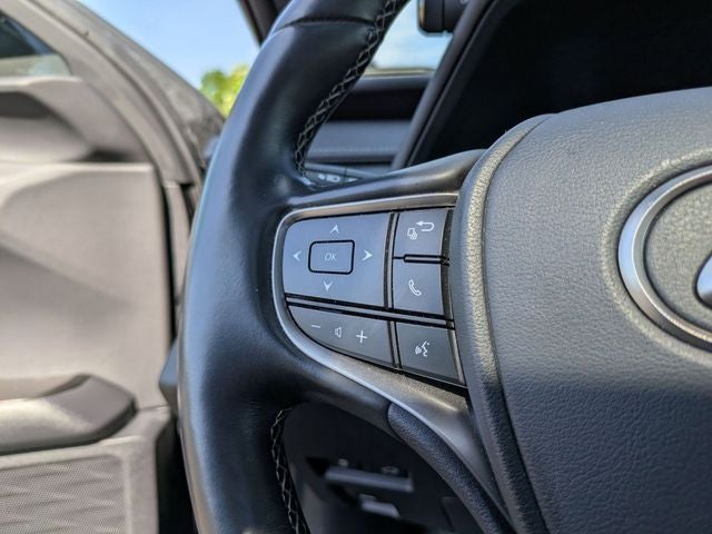2020 Lexus UX 250h Base