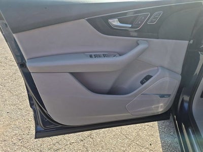 2019 Audi Q7 55 Premium Plus quattro