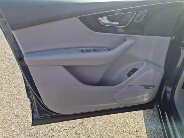 2019 Audi Q7 55 Premium Plus quattro