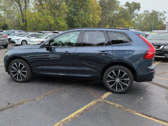 2024 Volvo XC60 B5 Plus Dark Theme