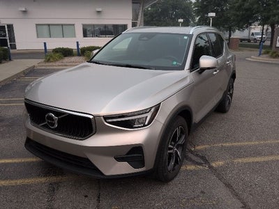 2023 Volvo XC40 B5 Core