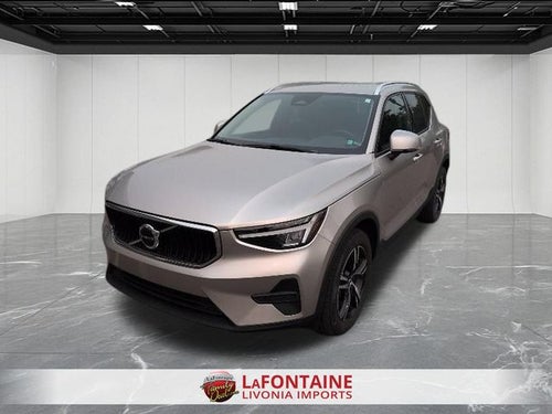 2023 Volvo XC40 B5 Core