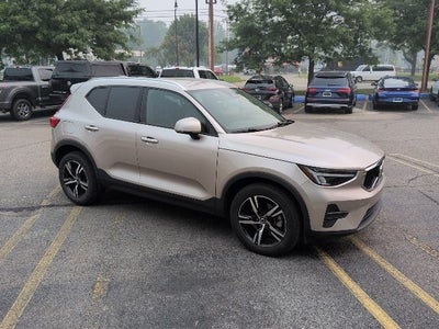2023 Volvo XC40 B5 Core
