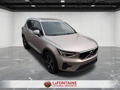 2023 Volvo XC40 B5 Core