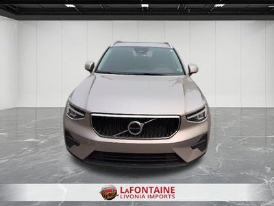 2023 Volvo XC40 B5 Core