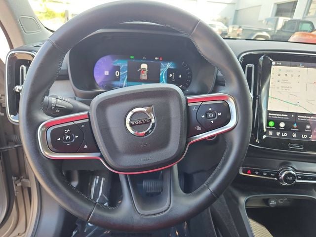 2023 Volvo XC40 B5 Core