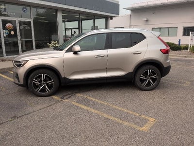 2023 Volvo XC40 B5 Core