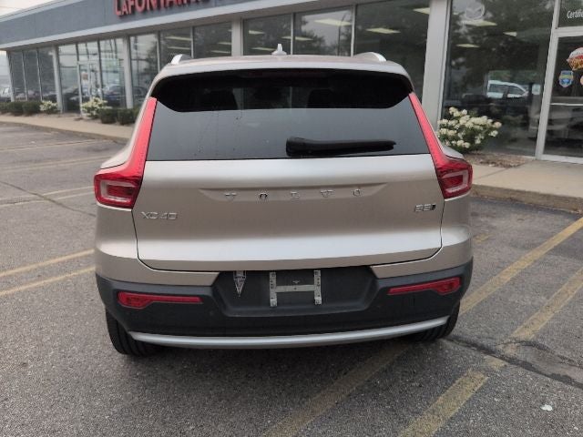 2023 Volvo XC40 B5 Core