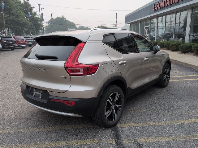 2023 Volvo XC40 B5 Core