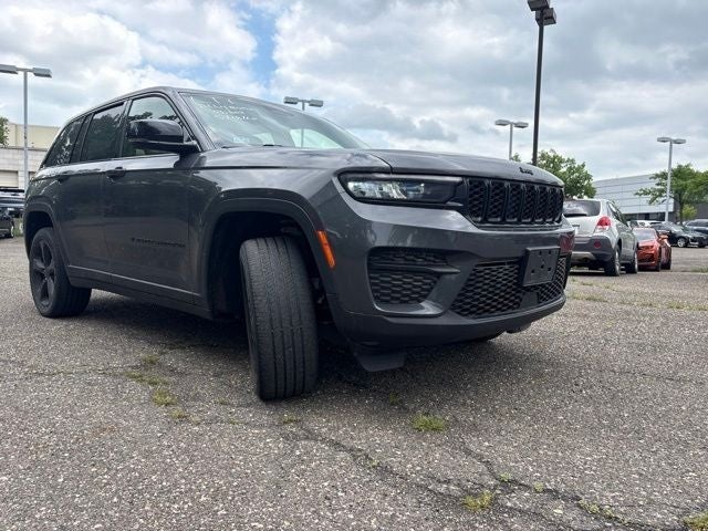 2022 Jeep Grand Cherokee Altitude