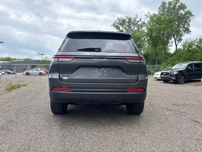 2022 Jeep Grand Cherokee Altitude