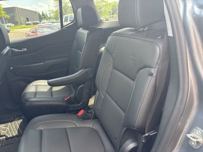 2022 GMC Acadia SLT