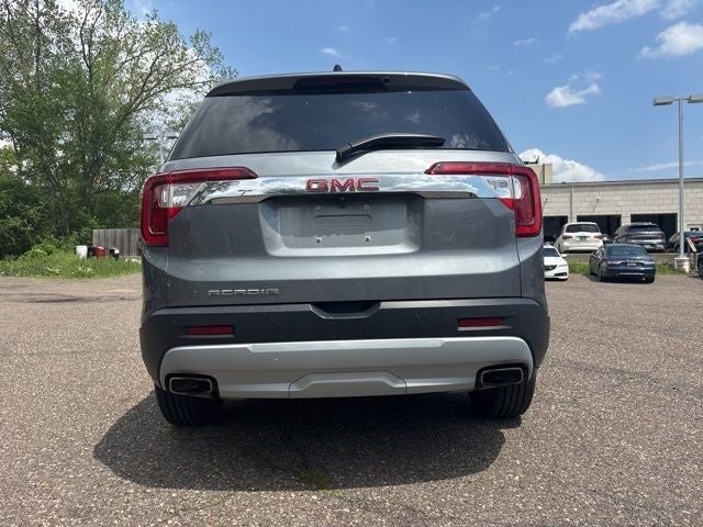 2022 GMC Acadia SLT