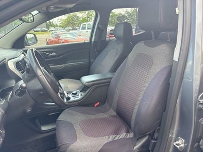2022 GMC Acadia SLT