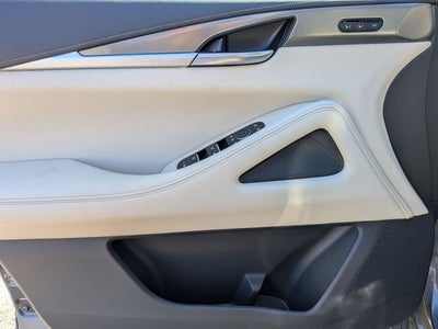 2024 INFINITI QX60 LUXE