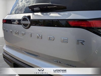 2024 Nissan Pathfinder SV