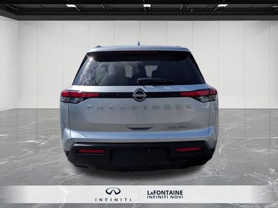 2024 Nissan Pathfinder SV