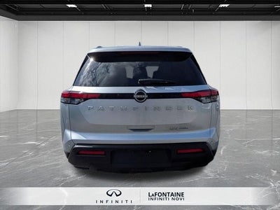 2024 Nissan Pathfinder SV