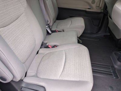 2022 Toyota Sienna LE 8 Passenger
