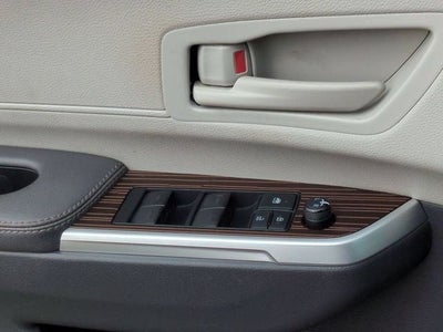 2022 Toyota Sienna LE 8 Passenger