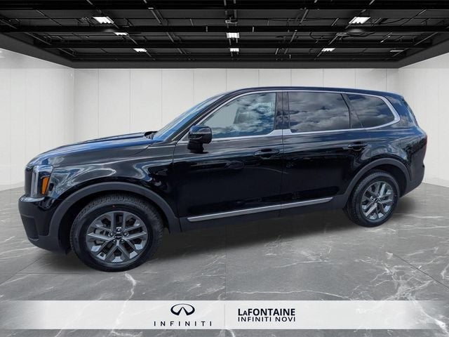 2023 Kia Telluride LX