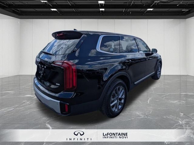 2023 Kia Telluride LX